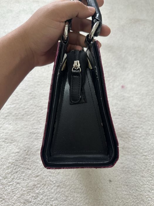 Geantă de mână Miche cu o husă interschimbabilă Lillian Classic de culoare grena [5.3, 5.5].