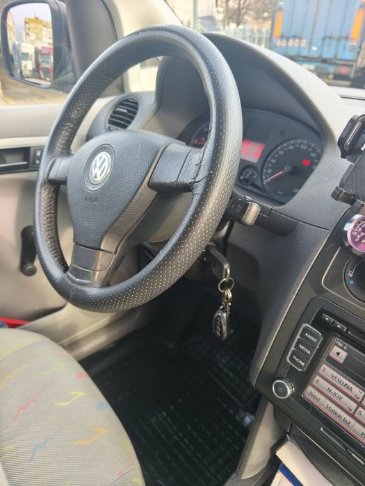 Фолсваген  Кадди