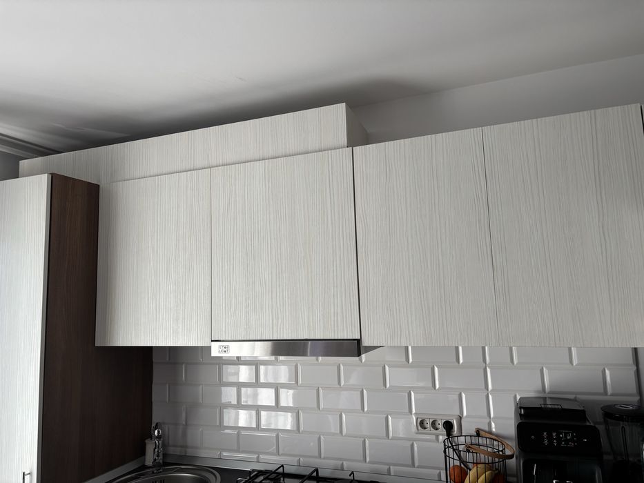 Vand mobila de bucatarie