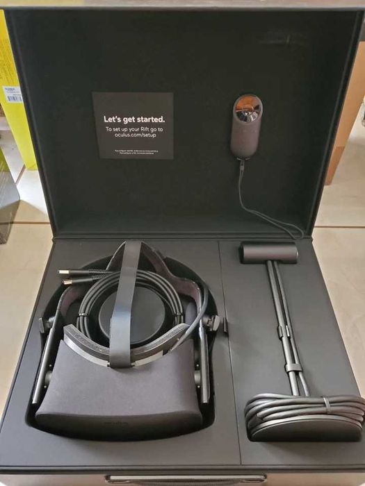 Casca vr oculus rift cv1  kit in stare perfecta  nou
