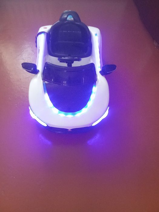 Швейная машина продам то