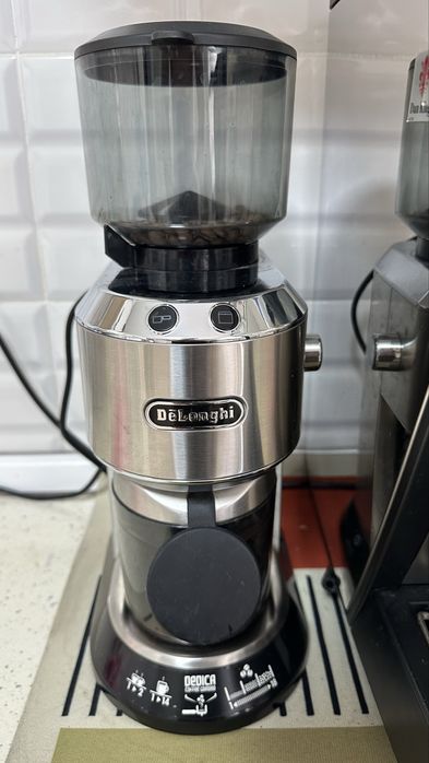 Продам кофемашину simonelli musica