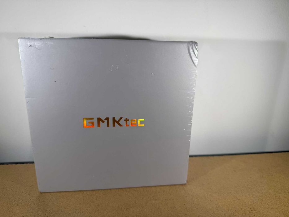 Mini PC GMKtec G10 cu procesor AMD Ryzen 5 3500U pana la 3.70GHz, 16GB RAM, 1TB SSD, Radeon Vega 8 Graphics, Windows 11 Pro
