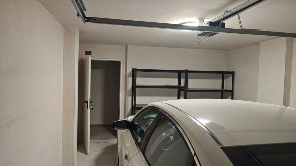 135 кв.м комфорт в „Розатера“, Казанлък – модерен дом с потенциал!