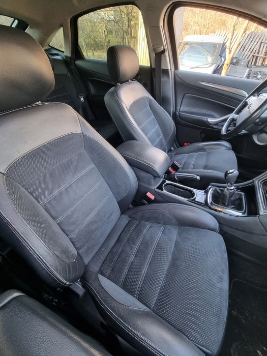 Dezmembrez Ford Mondeo Mk4