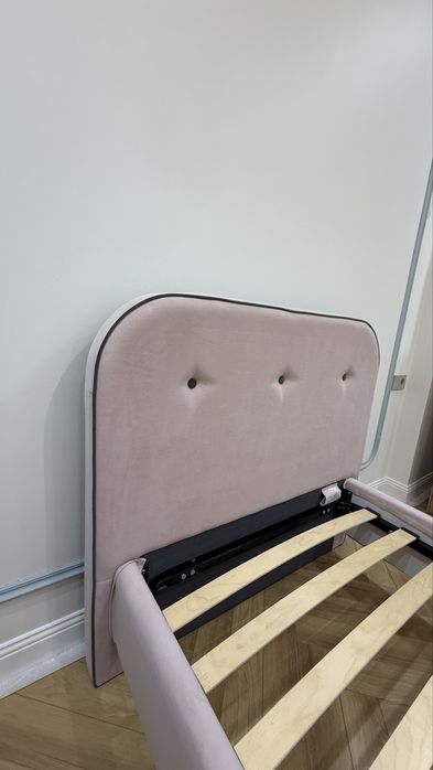 Подростковая кровать с матрасом 900*200