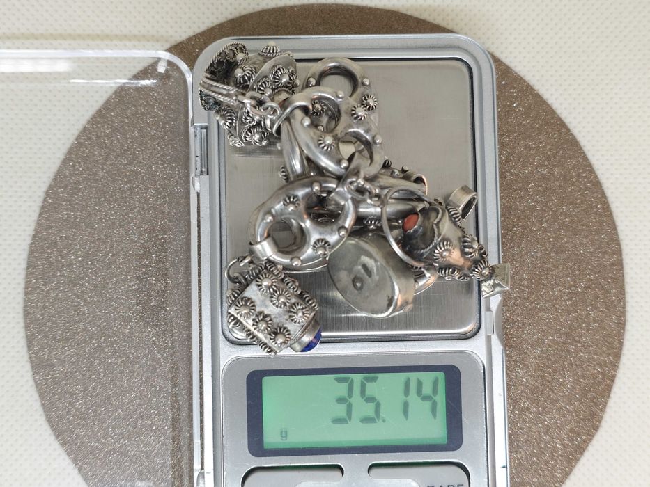 Brățară din argint – stil Etruscan Revival, cu 4 charmuri