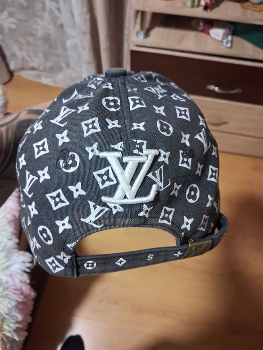 Sapca louis vuiton originala de vanzare la mana doua folosita