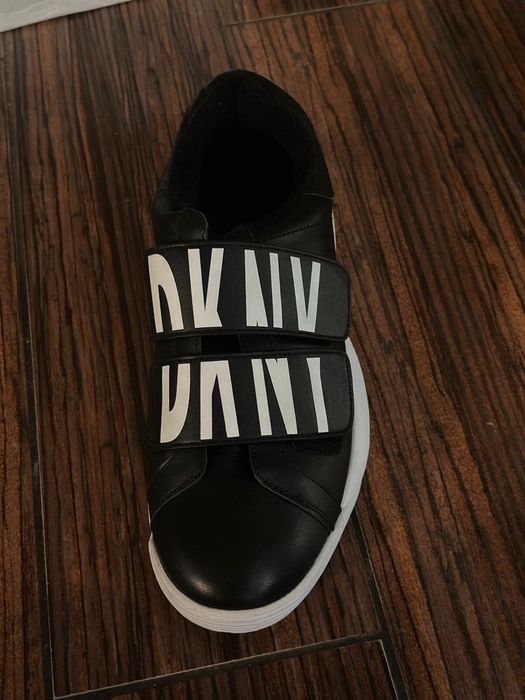 Adidasi originali Donna Karan 40