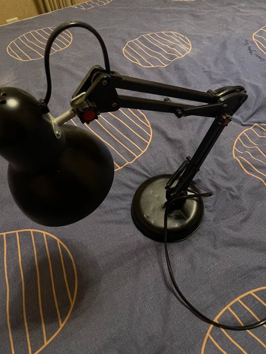 Лампа настольная