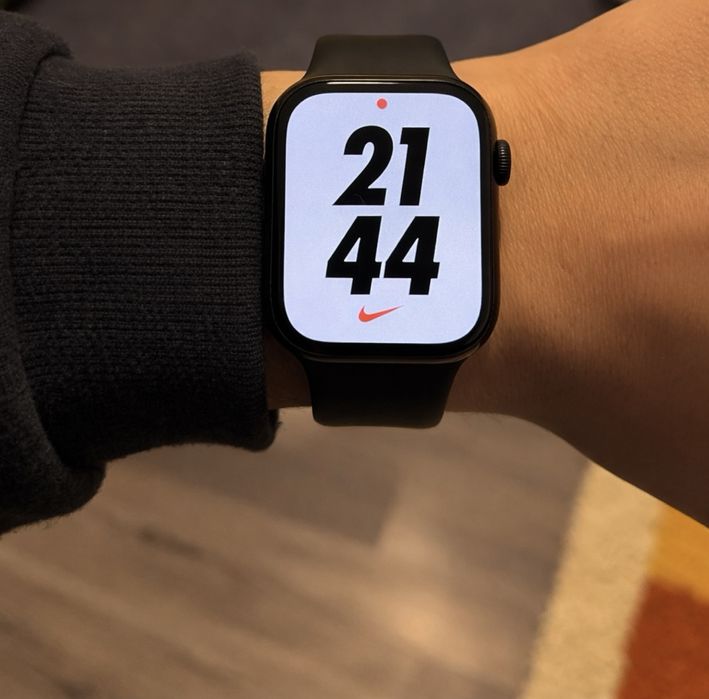 Продам Apple watch 9 корпус 45 мм