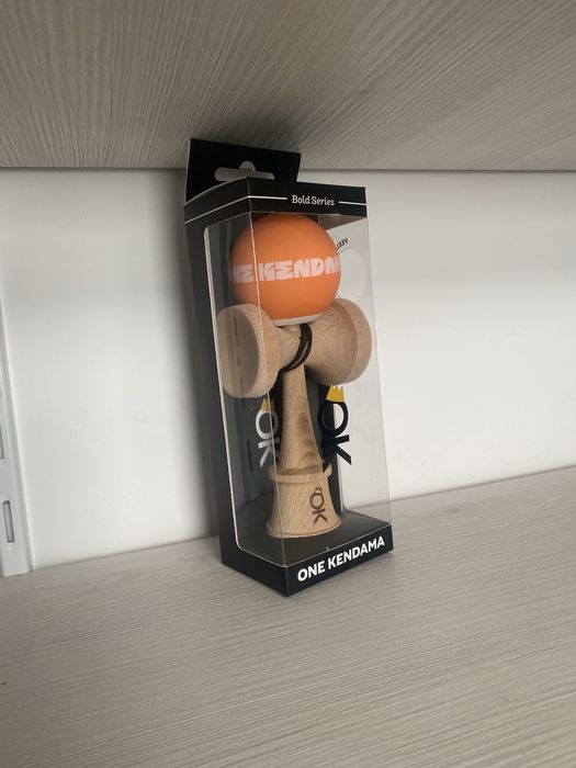 Kendama one kendama ruber albastru , verde , portocaliu