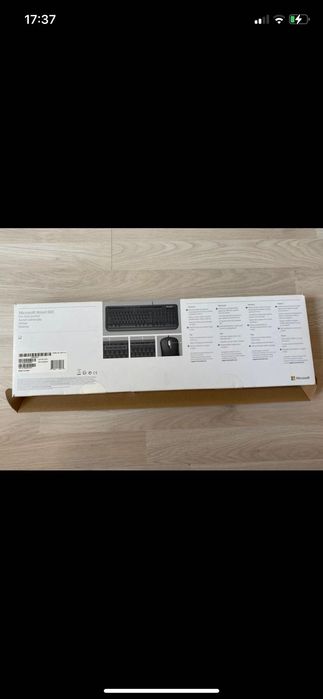 Tastatură și mouse compatibile cu PC