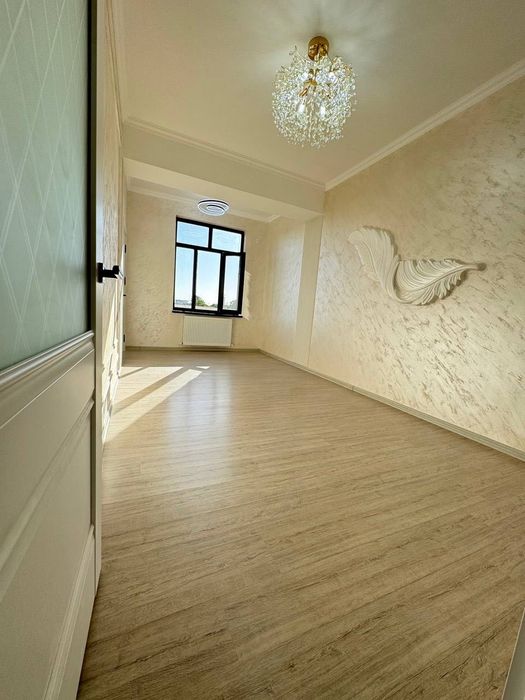 Яшнабад Новостройке продается Евроремонт квартира  2/3/8  42м2