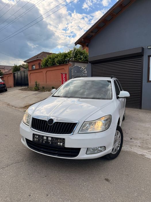 SKODA Octavia 2010 — imagine 2