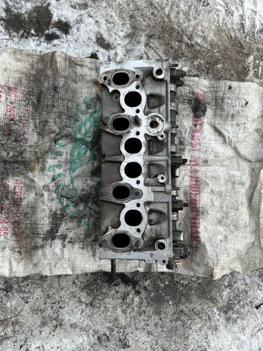 Продам головку пассат б3 1.8