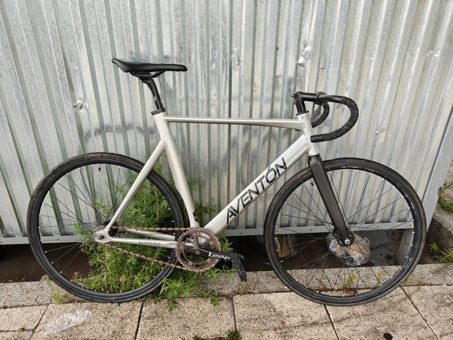 Фикс велосипед aventon mataro