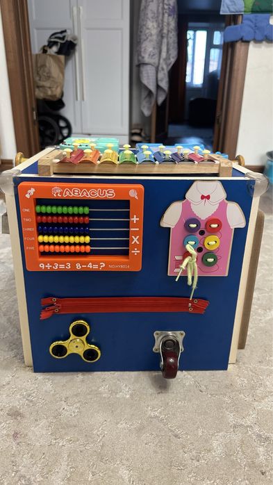 Бизиборд в хорошем состоянии