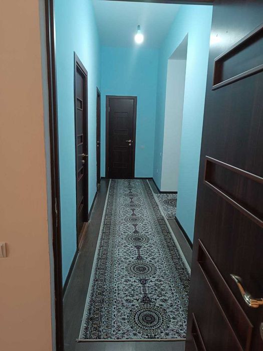 6 sotixli yangi kotej