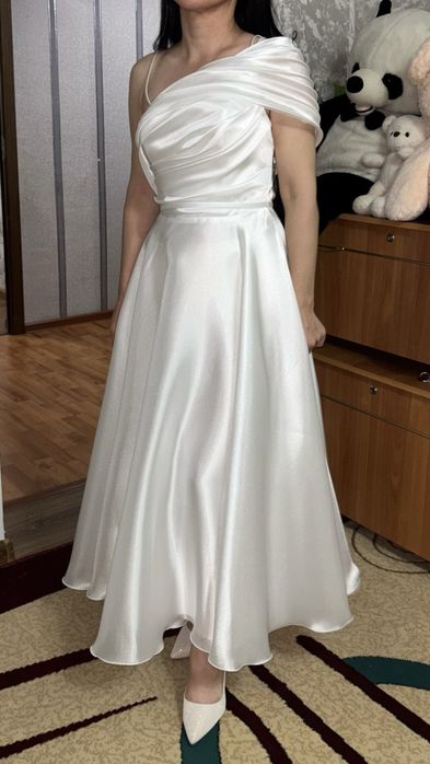 Платья состояние новые