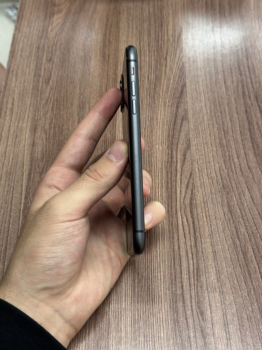 iPhone 11 64гб в хорошем  состоянии