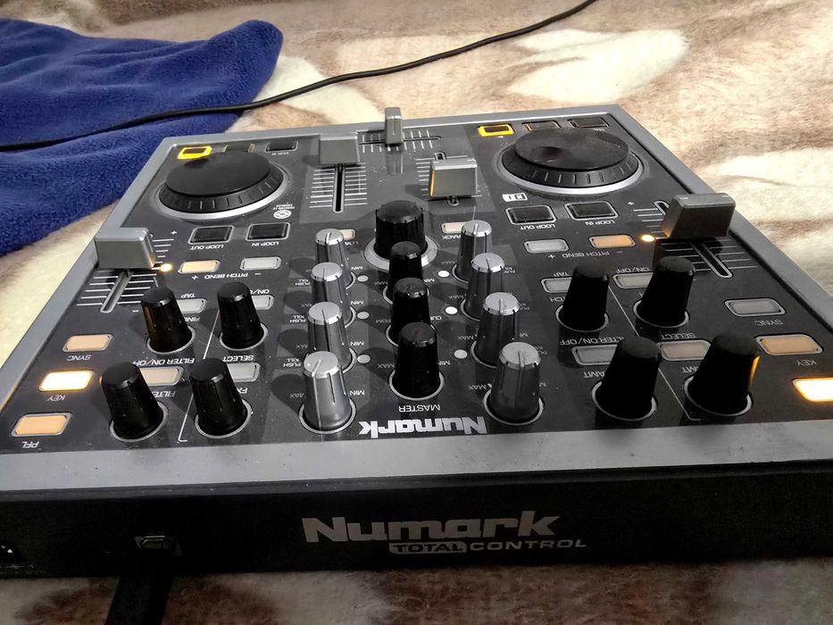 Numark total control  consola dj