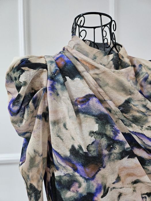 Уникална рокля H&M в S размер разтеглива материя