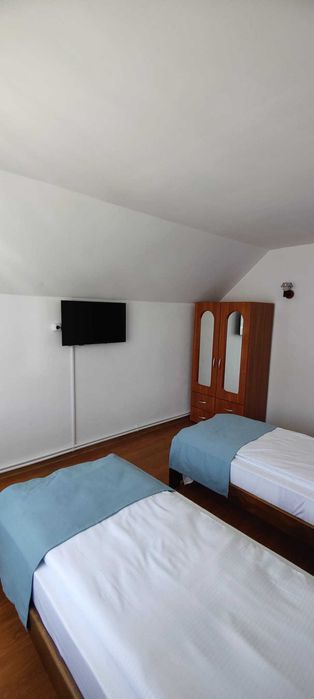 inchiriez casa noua in Salatrucu