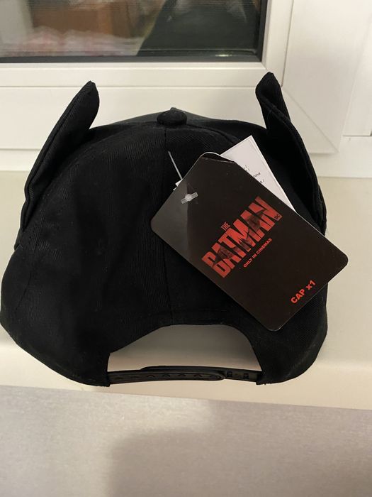 Продам новую кепку BATMAN