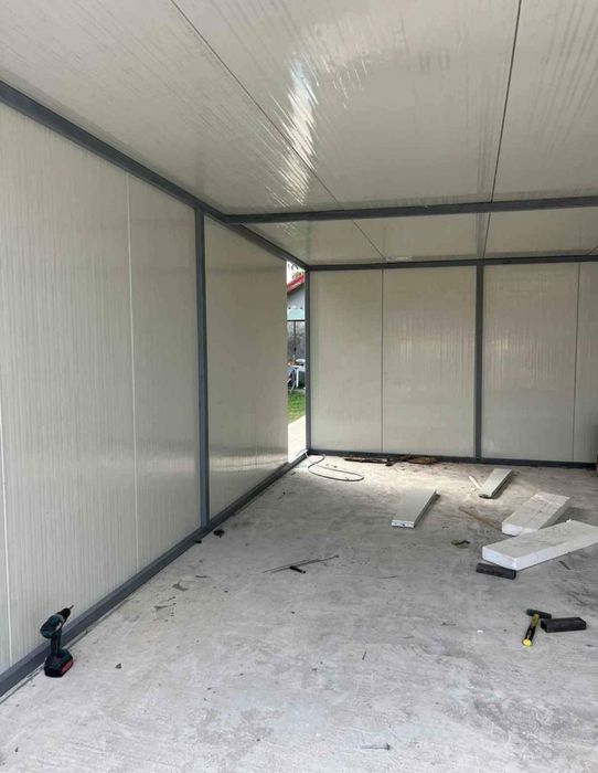 Vând case din panouri sandwich