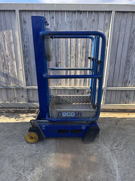 Nacela manuala / platforma de lucru  JLG Pecolift