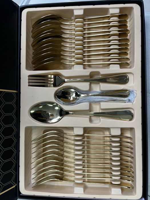 Набор столовых приборов