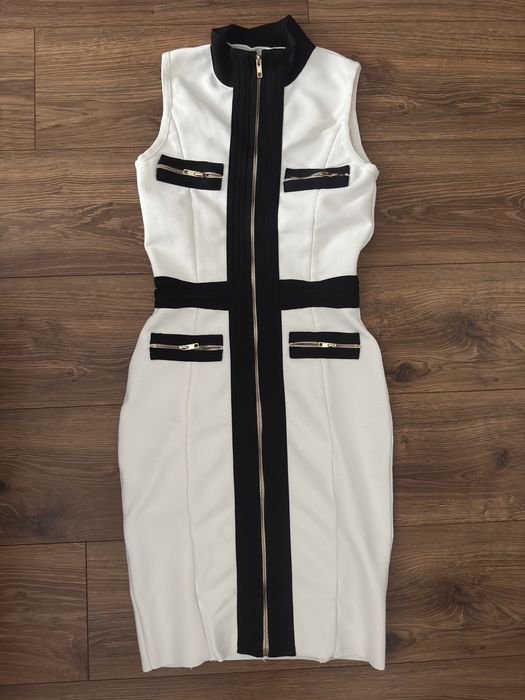 Бандажни рокли в черно и бяло