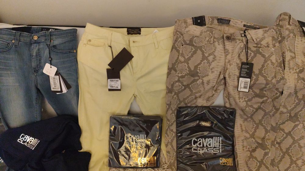 Blugi Guess și Trussardi