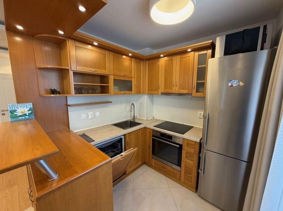 Дава се под наем Тристаен апартамент в София, Витоша - 85 кв.м за 987.36 € - Снимка #5