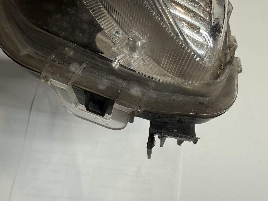 Vand proiector de ceata  dreapta Toyota  Prius 2017