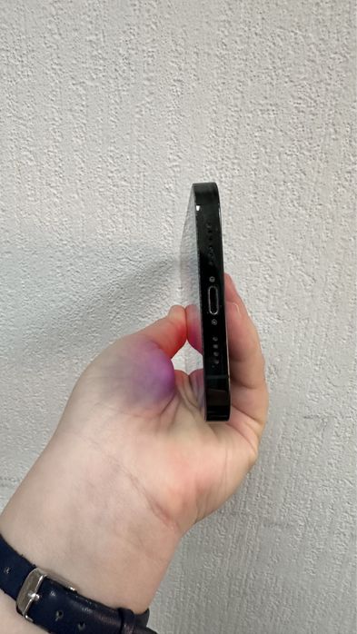 Продаю Iphone 13pro max