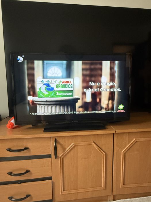 TV HITACHI fuctioneza perfect