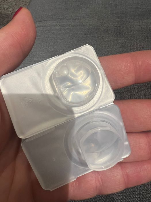 Месечни контактни лещи Biofiniti