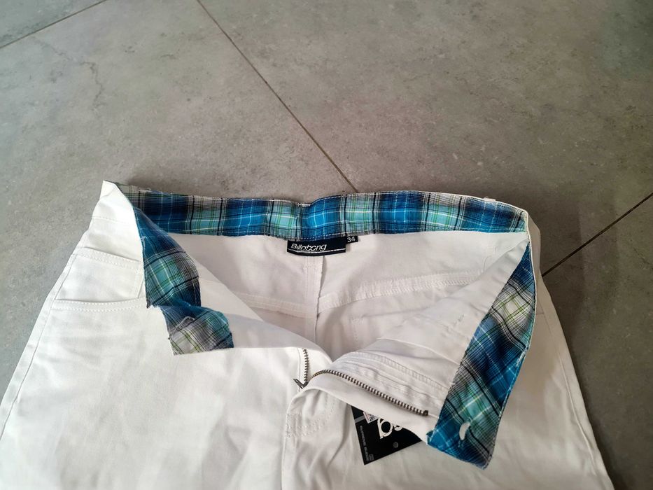 Къси панталони, шорти BILLABONG