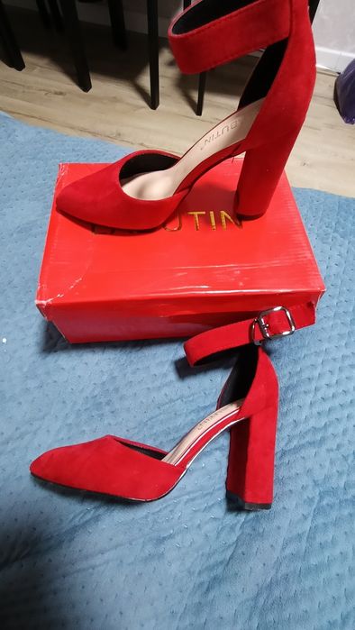 Обувь продам 34 размер