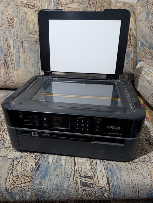 Epson (TX650) принтер, сканер
