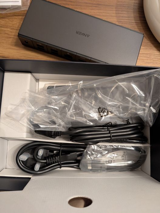Anker 778 Thunderbolt 4 Docking Station (12-in-1) - Nou, nefolosit