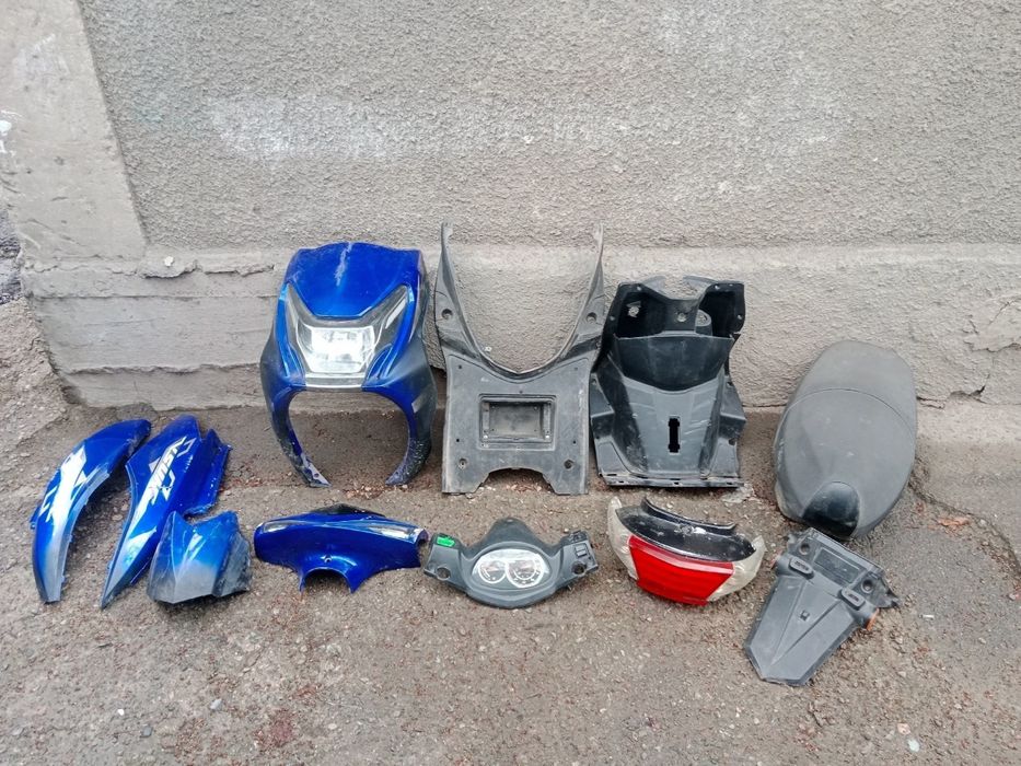 Продам мото запчасти