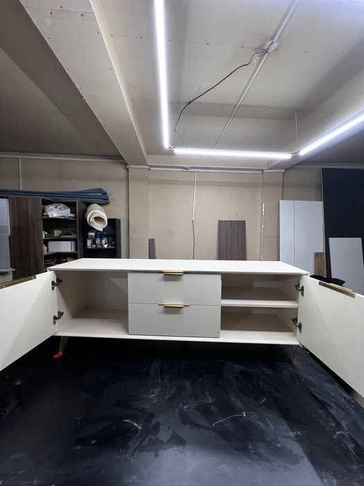 Tv tumba , Birinchi qoldan