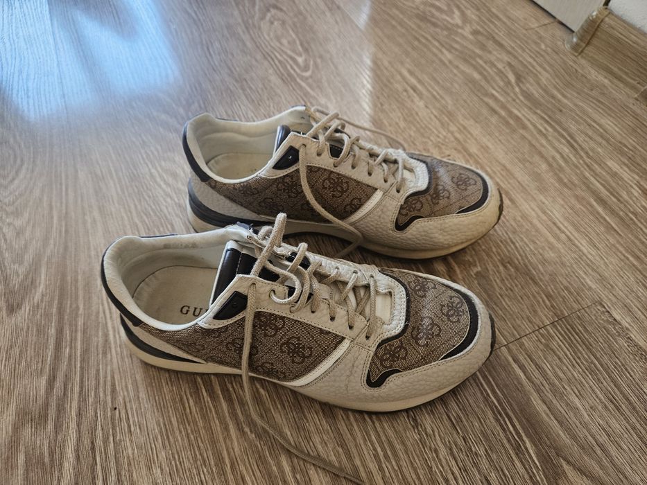 Дамски обувки GUESS