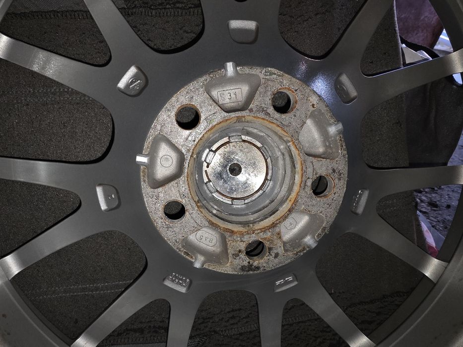 Jante r18 + anvelope de vara