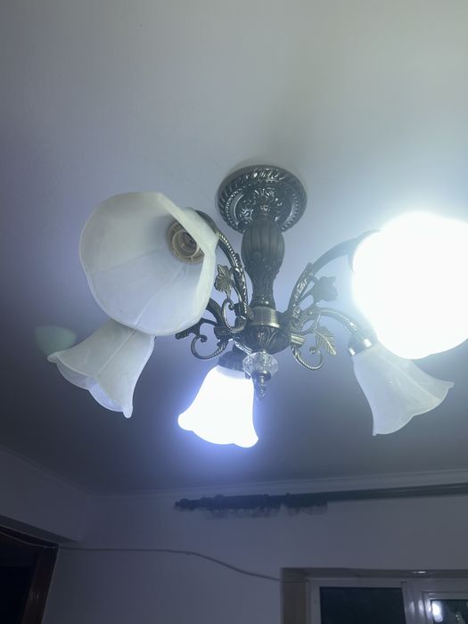 Lustra NOUĂ voluminoasa