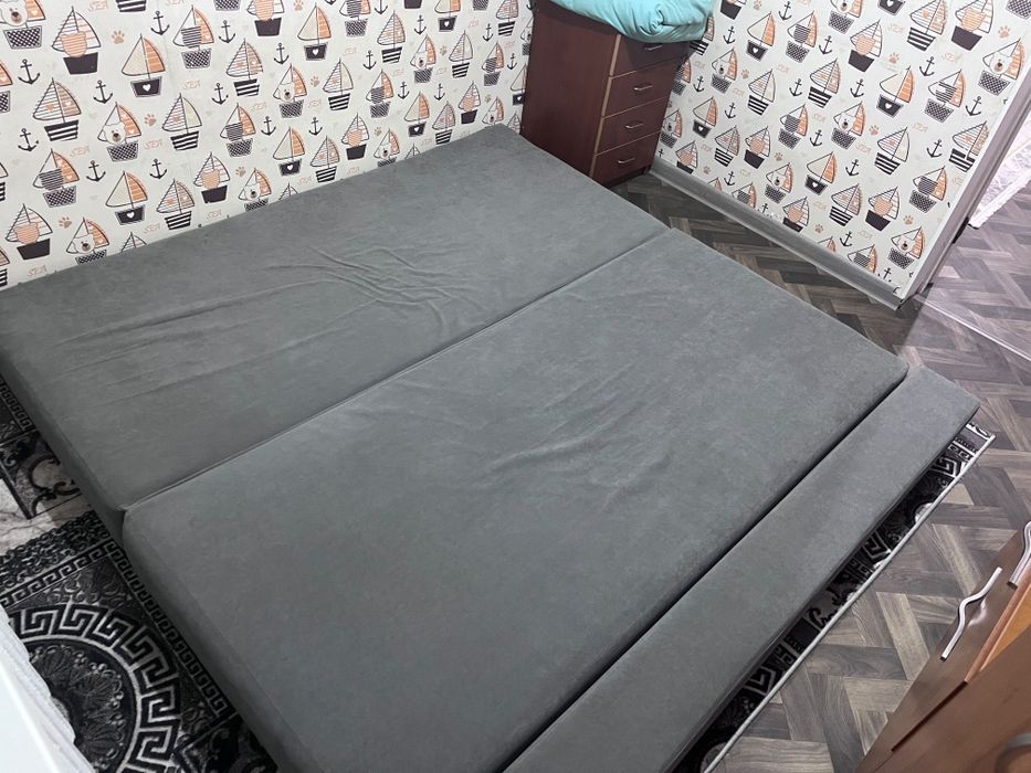 Продам бескаркасный диван