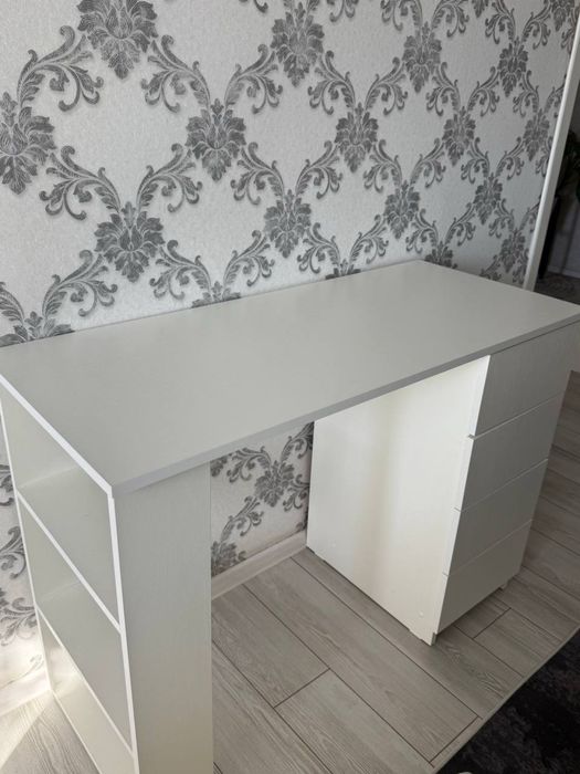 Письменный стол Letta